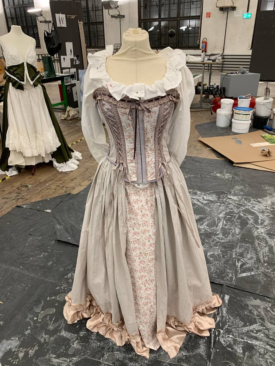 BAROQUE COSTUMES - 1